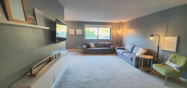 Foto del edificio - 3515 Washington Blvd