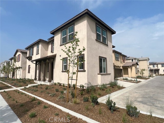 Building Photo - 2950 S Halton Paseo