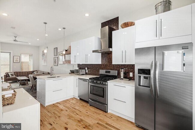 Foto del edificio - 1352 N Palethorp St