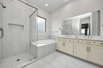 Building Photo - 2995 Tantara Dr