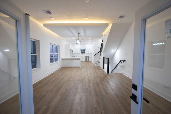 Foto del edificio - 868 E 35th St