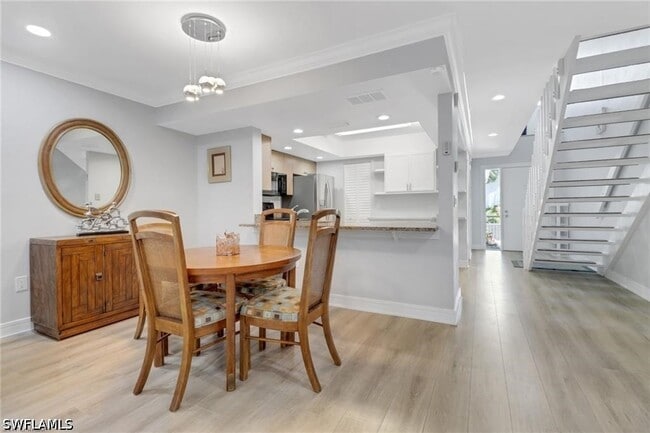 Foto del edificio - 790 Meadowland Dr