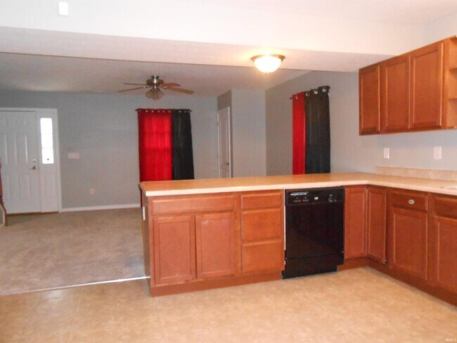 Building Photo - 1250 W Adams Hill Cir