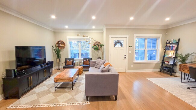 Foto del edificio - 279 Suffolk Ave