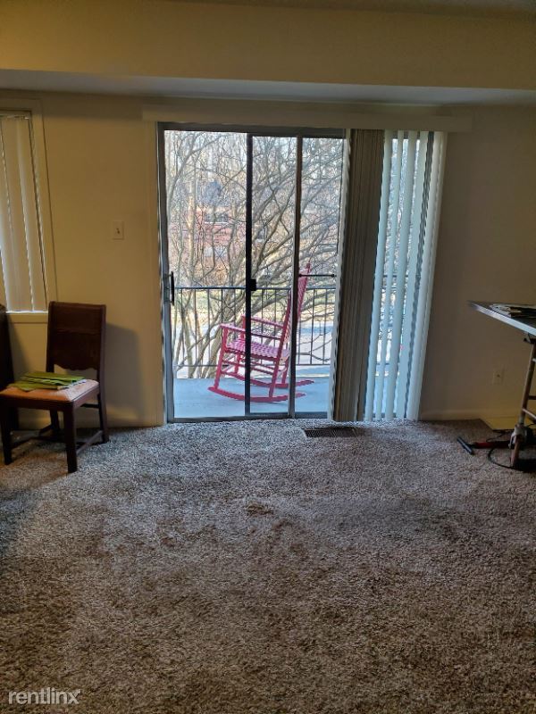 Foto del edificio - 1 br, 1 bath Condo - 10656 Weymouth St 101...