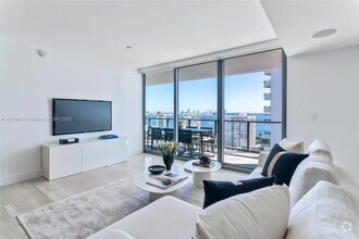 Building Photo - 1451 Brickell Ave