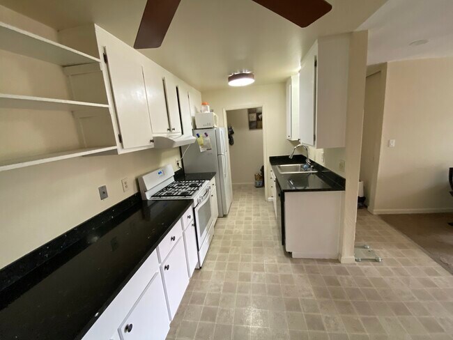 Building Photo - 38500 Paseo Padre Pky