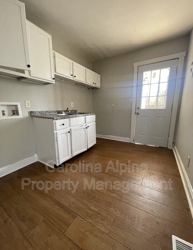 Photo - 2735 Remington St House