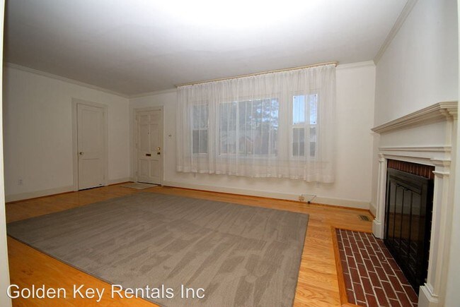 Building Photo - 4 br, 2 bath House - 300 S Andrews Ave