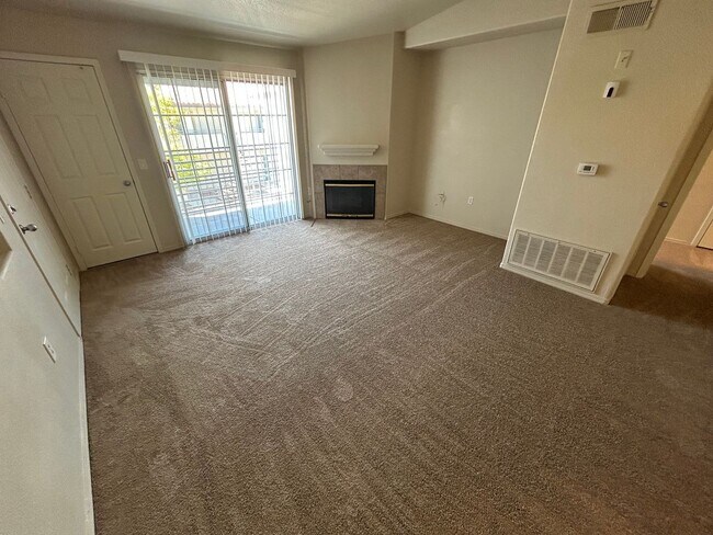 Foto del edificio - 3318 N Decatur Blvd
