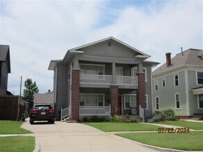 Building Photo - 1322 NW 17th St