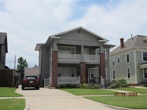 Building Photo - 1322 NW 17th St