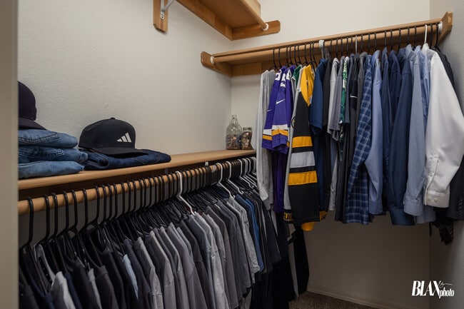 Building Photo - 11050 Solitude Cir