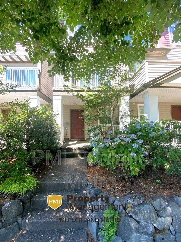 Foto del edificio - 1823 NE 102nd Ave