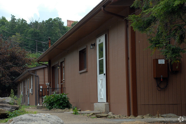 Building Photo - Eastwood Village Apartments