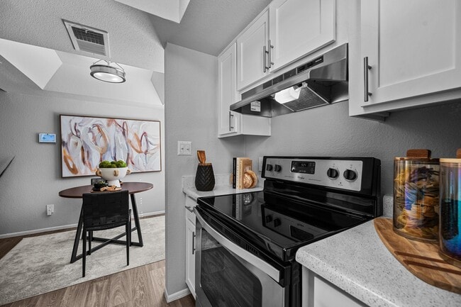 Sierra Walk Apartments - Sierra Walk