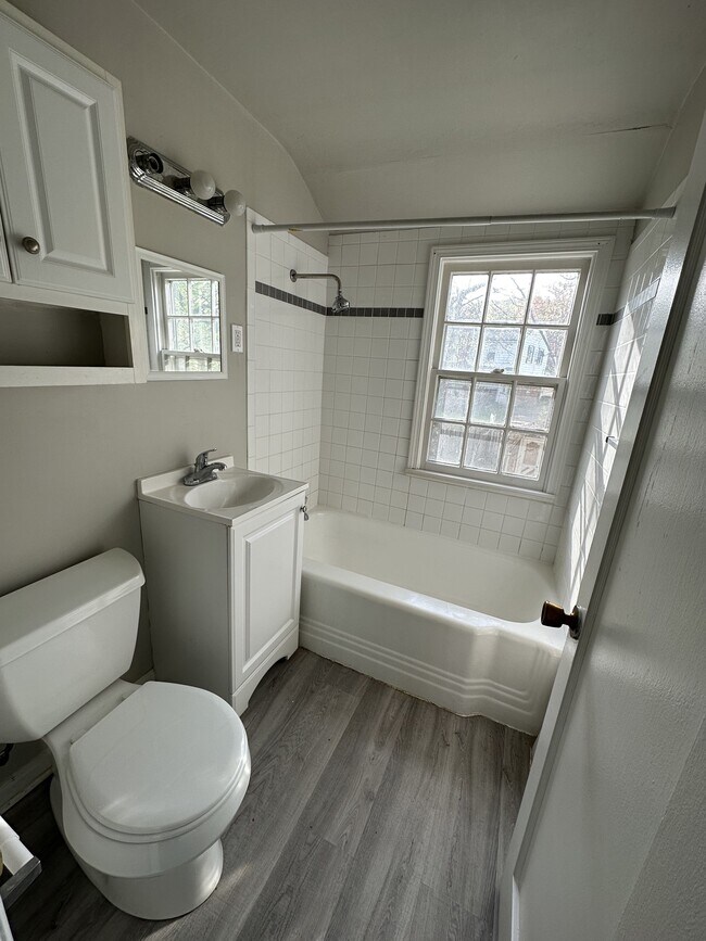 25170 Treadwell Ave, Euclid, OH 44117 Townhome Rentals in Euclid OH