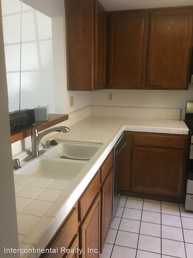 Building Photo - 2 br, 2 bath House - 2581 Kayak Cove