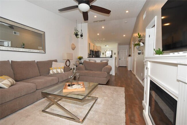 Foto del edificio - 3906 Carroll Cypress Ct