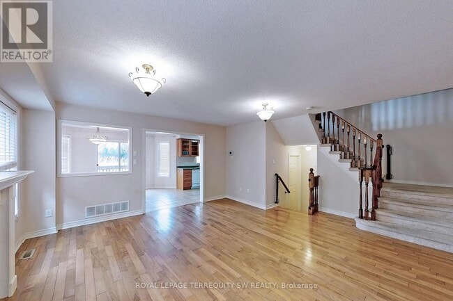 Building Photo - 1455 Pinecliff Rd