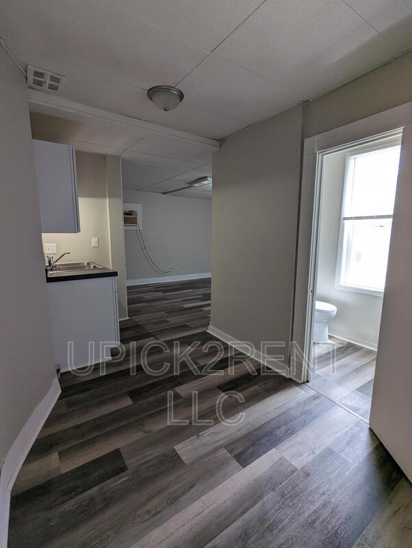 Building Photo - 1180 4th St