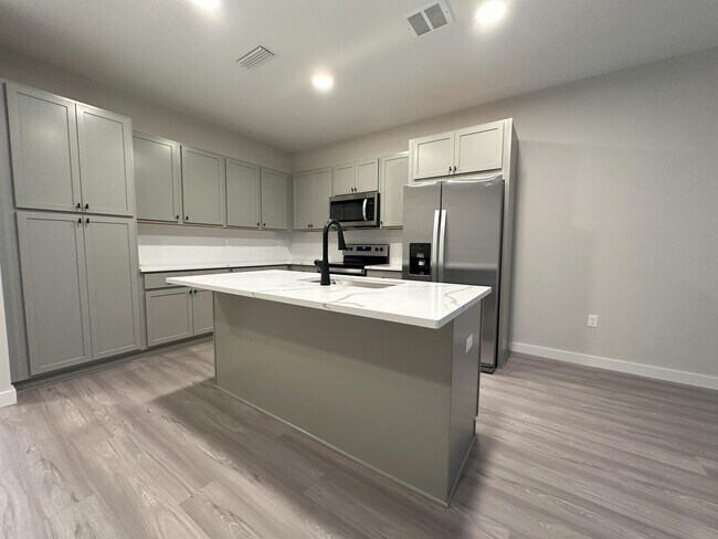 Foto del edificio - 449 Westgate Wy