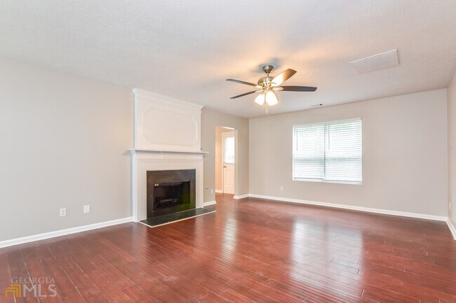 Building Photo - 1015 Crooked Creek Rd