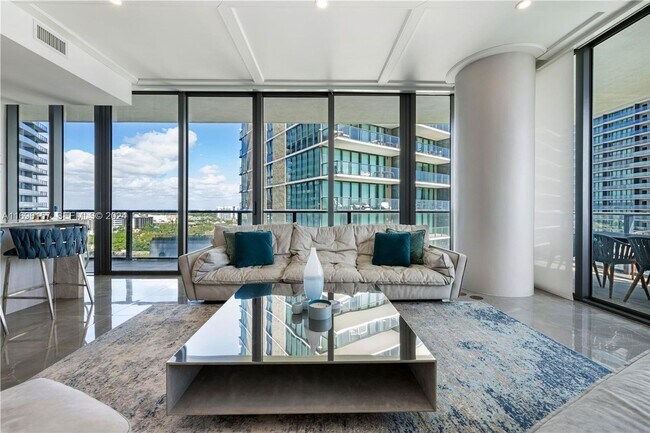 Foto del edificio - 480 NE 31st St