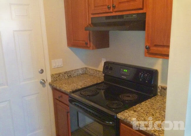 Foto del edificio - 621 Hoskins Ridge Ln