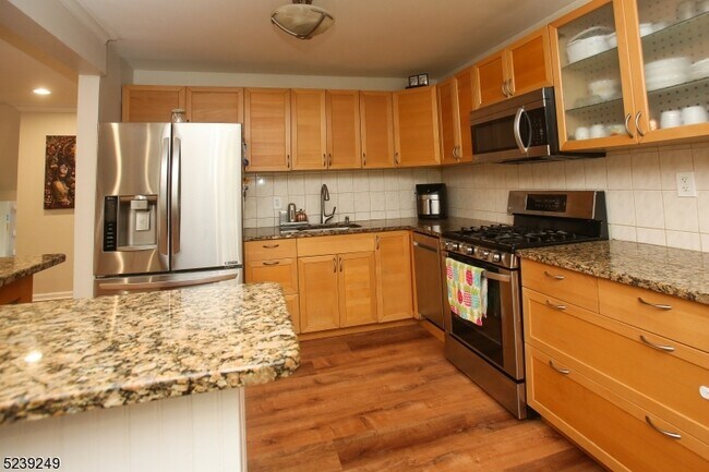 Building Photo - 207 Patriots Rd