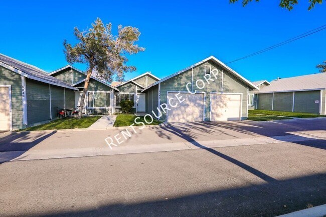 Foto del edificio - 2 Bedroom, 1 Bath Unit in Lancaster locate...