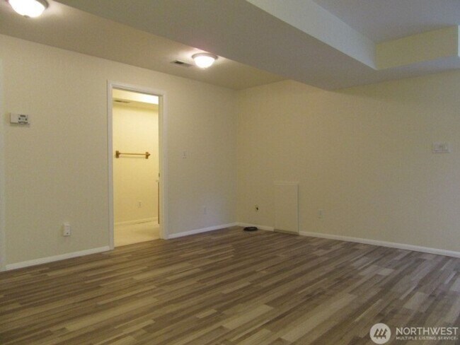 Foto del edificio - 2Bd/.75Ba Kirkland Condo