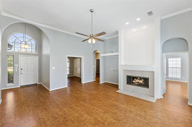 Foto del edificio - 330 Hampton Ct