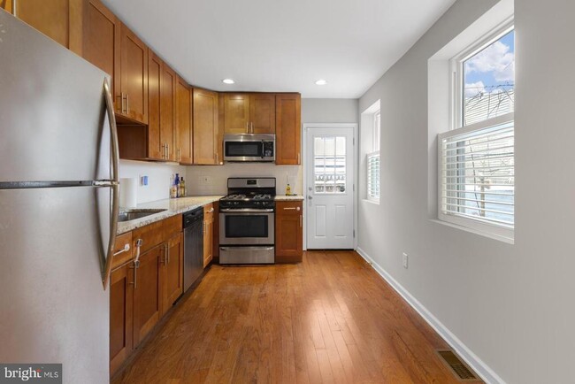 Foto del edificio - 849 N Bambrey St