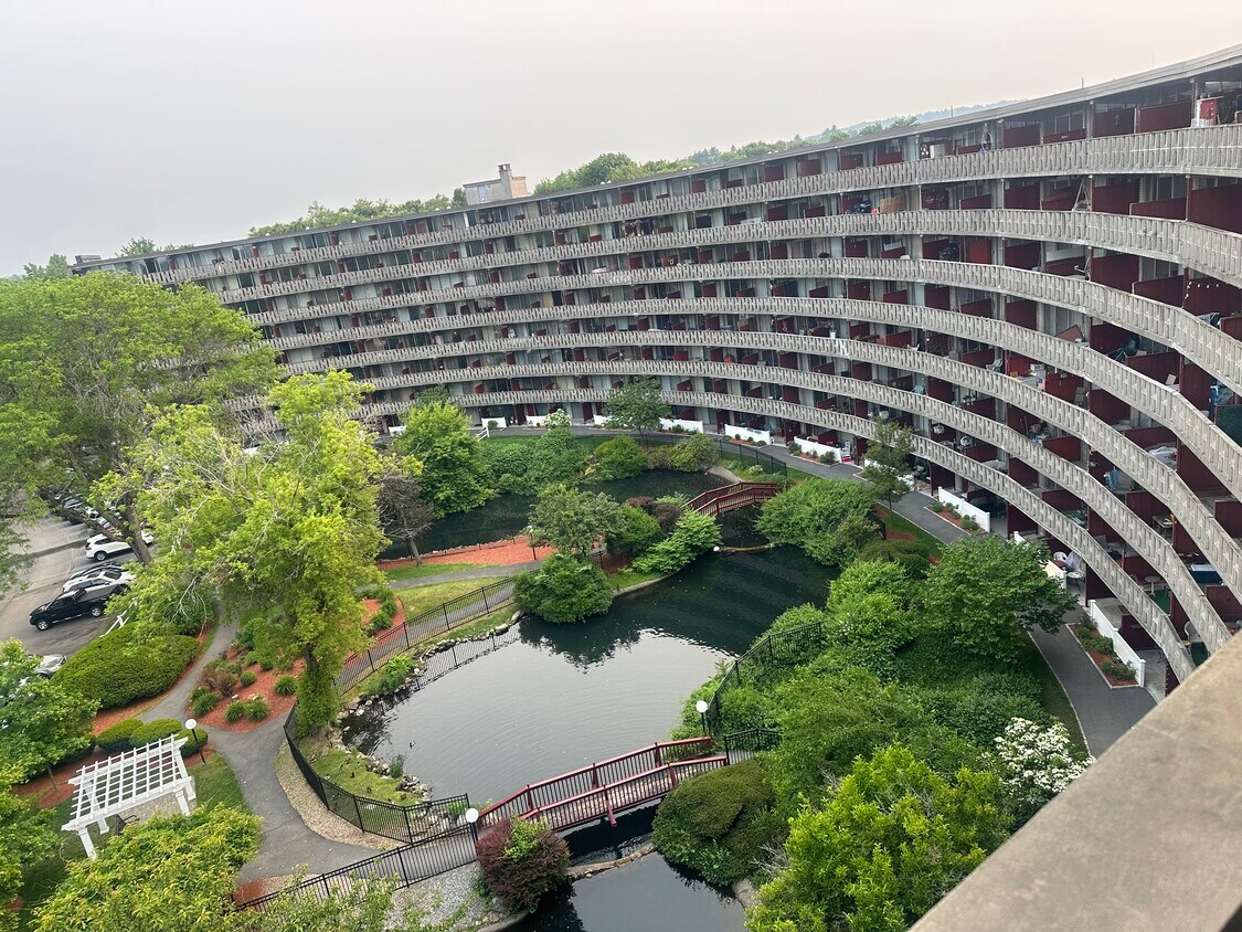 200 Swanton St Unit 704, Winchester, MA 01890 Condo for Rent in