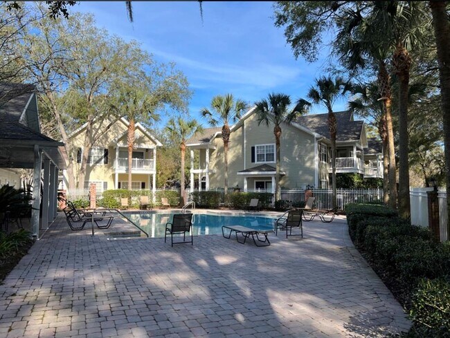 Foto del edificio - 10000 SW 52nd Ave