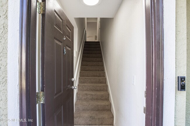 Foto del edificio - 10075 Gate Pkwy