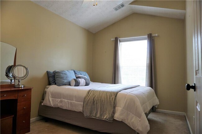 Building Photo - 13352 Harpley Ct