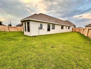 Building Photo - 20834 Wilde Redbud Trl