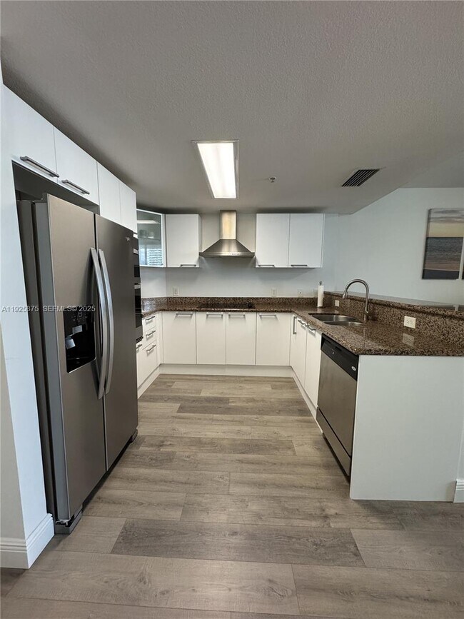 Foto del edificio - 170 SE 14th St