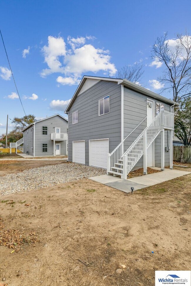 Foto del edificio - Newer construction 3 bedroom 2 bath