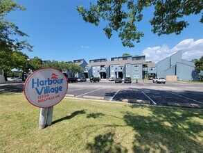 Building Photo - 12500 Melville Dr