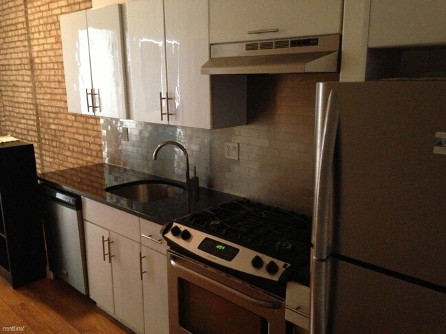 Building Photo - 291 Irving Ave