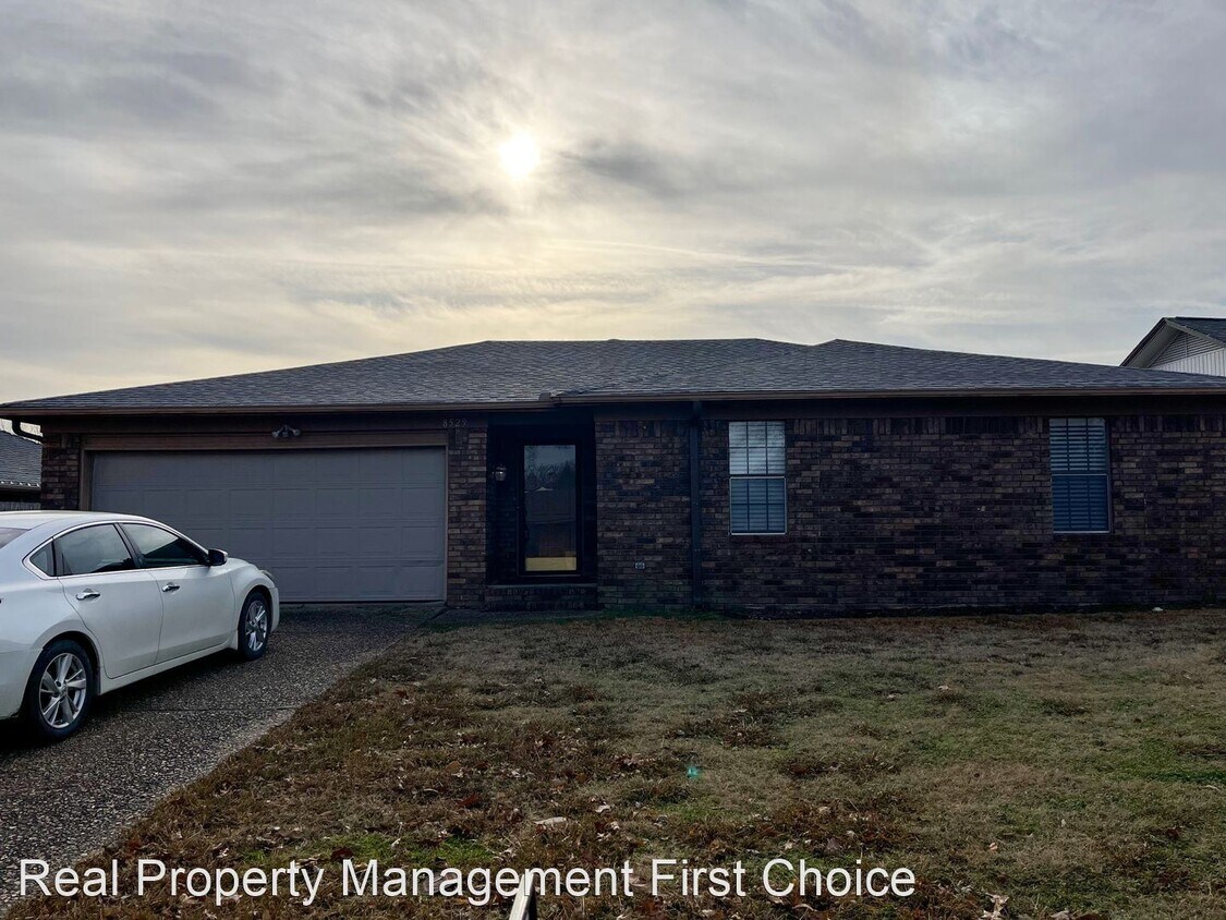 Foto principal - 3 br, 2 bath House - 8529 Harvard Ave