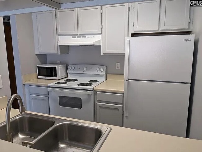 Building Photo - 2009 Greene St