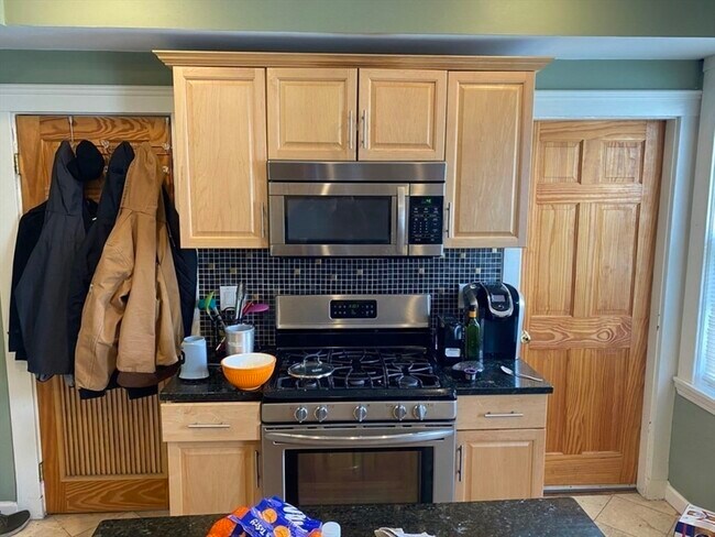 Foto del edificio - 19 Pleasant St