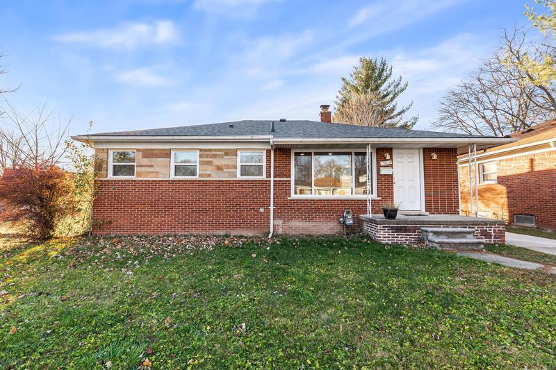 Foto principal - 15615 Denby St