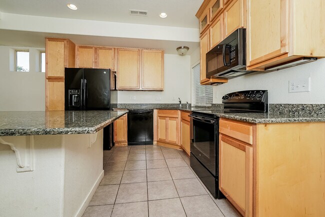 Foto del edificio - 20009 Elgin Dr