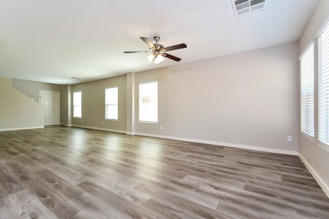 Foto del edificio - 6249 Capehart Falls St