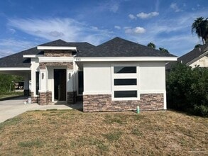 Building Photo - 513 N Kika De La Garza Blvd